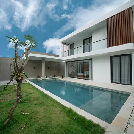 Hillside Heights Jimbaran Residence